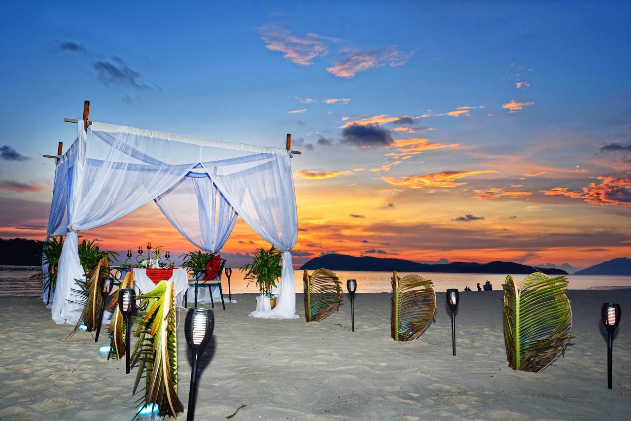 Holiday Villa Resort & Beachclub Langkawi Pantai Cenang  Zewnętrze zdjęcie